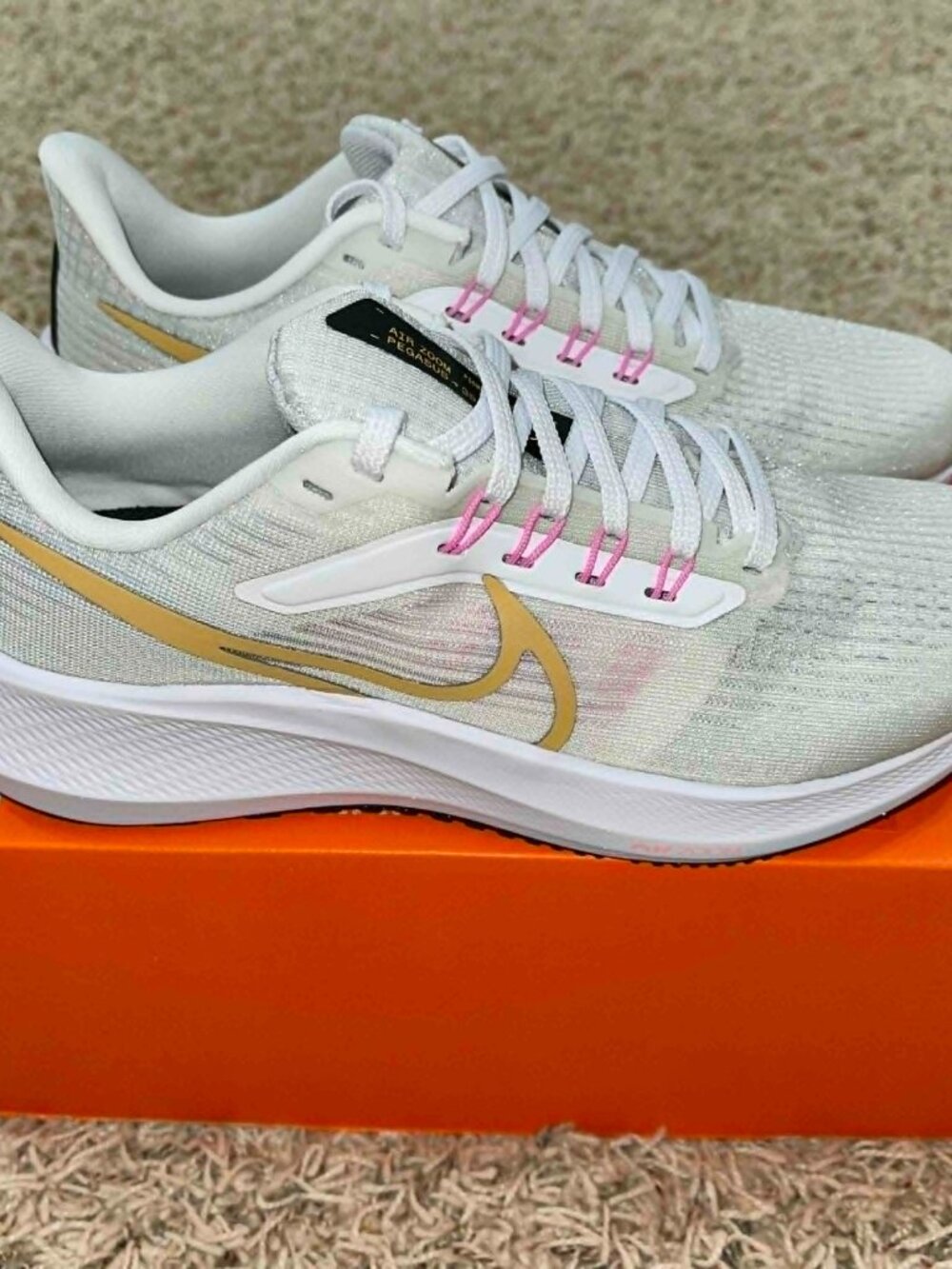 Nike Women's Air Zoom Pegasus 39 Running Shoes DH4072-104, Size 8 (New)